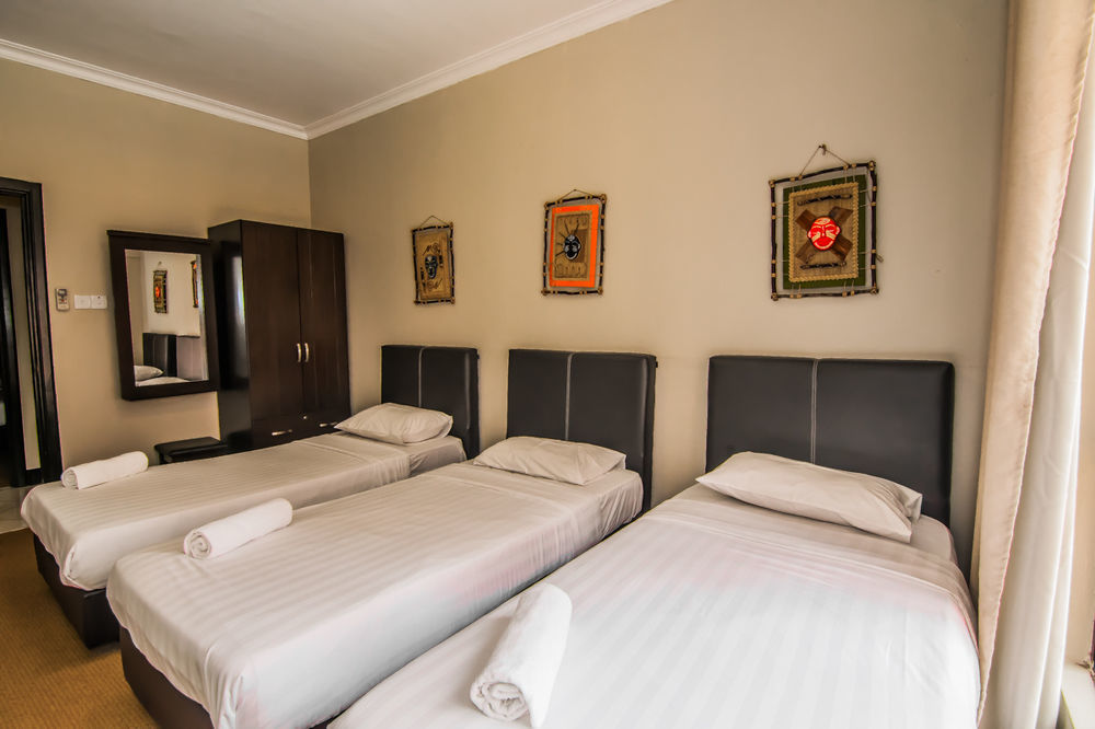 Hotel Marina Travellers Suite @ Marina Court Resort Condo